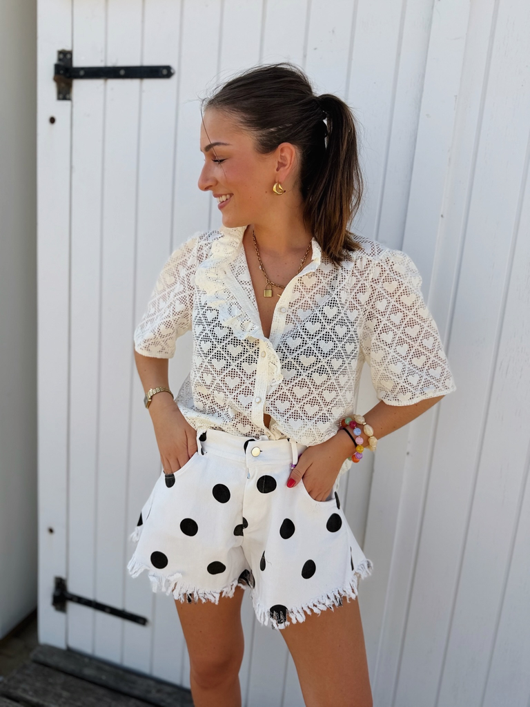 Short Adèle